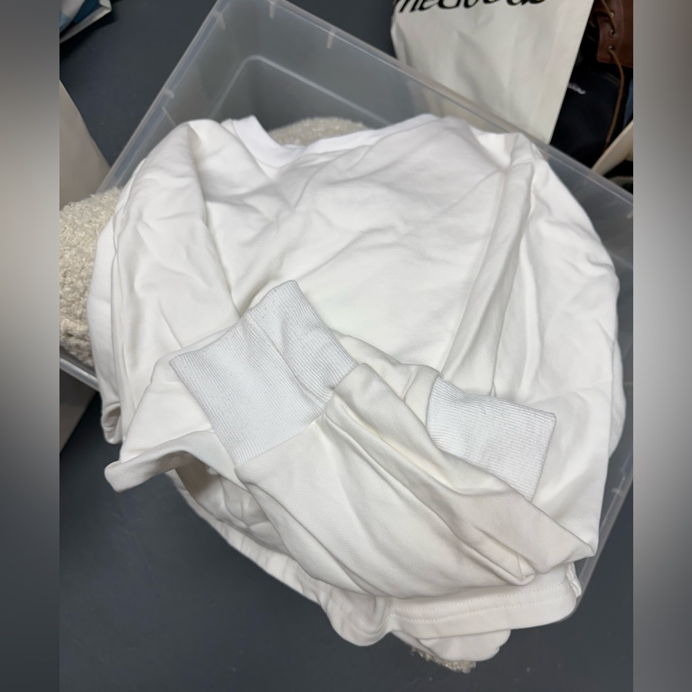 White Sweatsuit - Picture 3 of 4